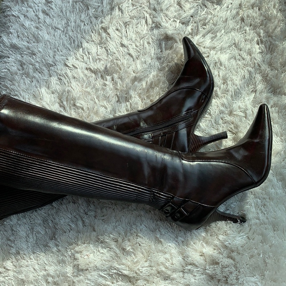 Gorgeous brown boots 🤎